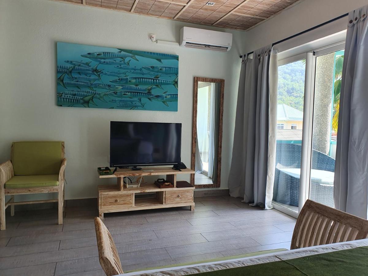 Bord Mer City Apartments La Digue Exterior photo