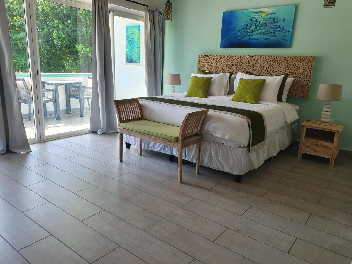 Bord Mer City Apartments La Digue Exterior photo