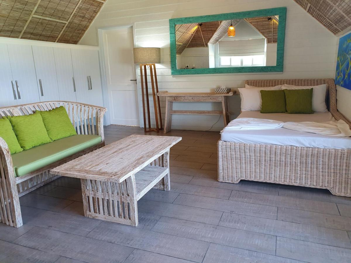 Bord Mer City Apartments La Digue Exterior photo